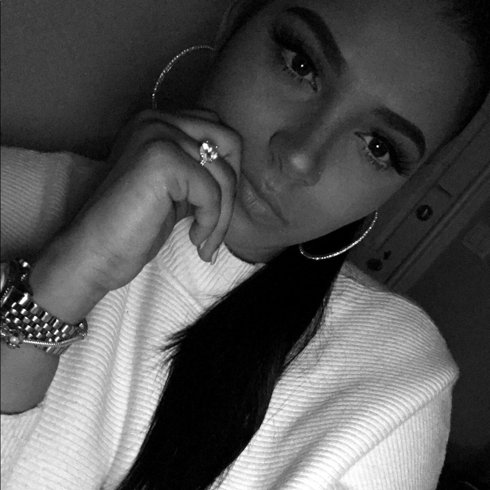 Meet your Posher, Jennifer